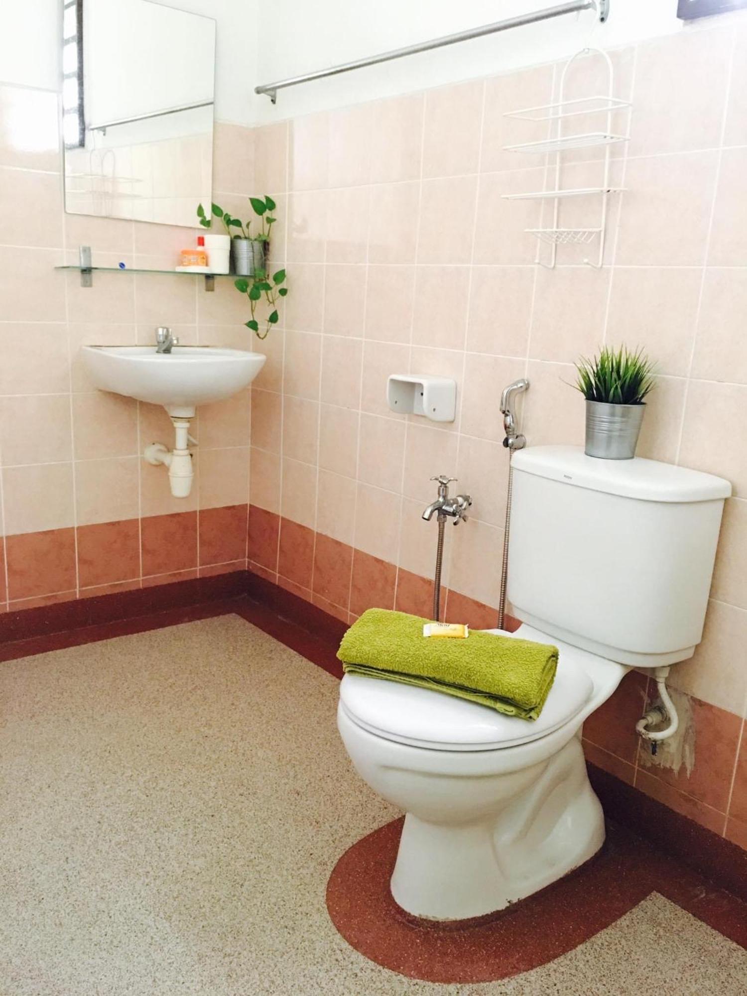 D'Houzz Ξενοδοχείο Σουνγκάϊ Πετάνι Εξωτερικό φωτογραφία