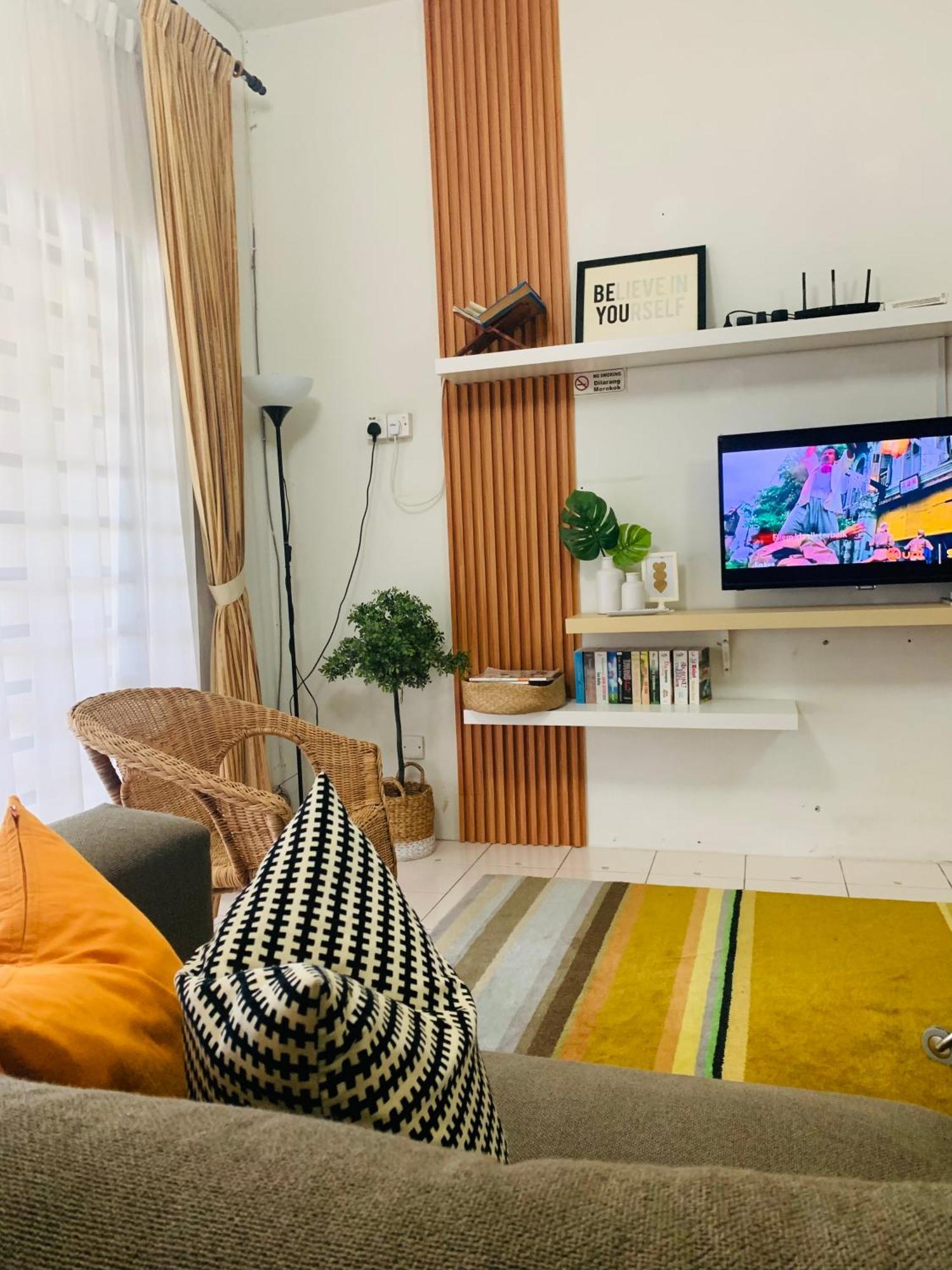 D'Houzz Ξενοδοχείο Σουνγκάϊ Πετάνι Εξωτερικό φωτογραφία